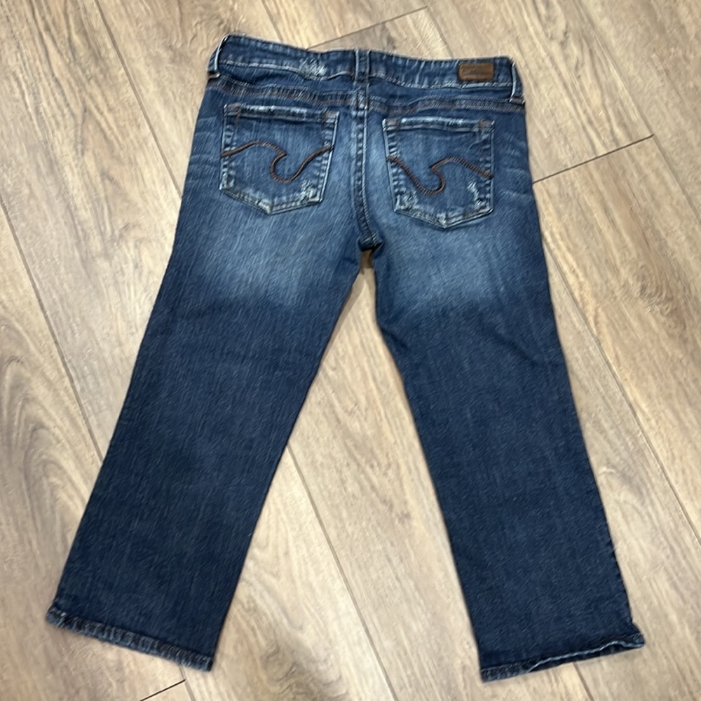 Refuge Women’s Distressed Stretchy Denim Capris/Cropped Jeans Size S - Picture 7 of 9